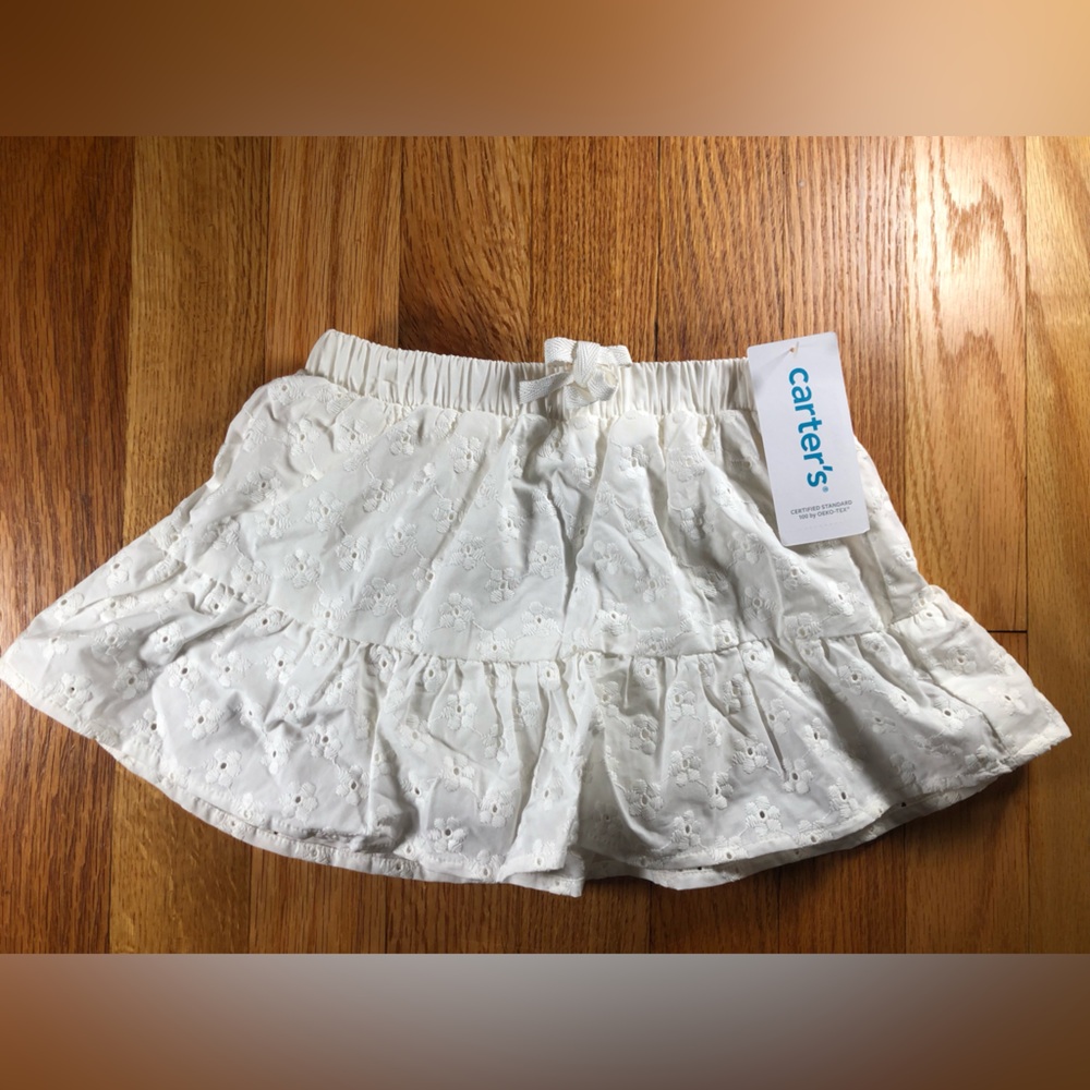 NWT Carter’s Eyelet White Size 18 Month Skirt